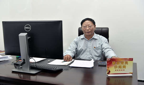 ���Ƴ���Ϊ���ܹ���Ժ�������ר�ң� �����һ�������ʡ�߼��ܴ����˲ż����մ����˲ųƺ�